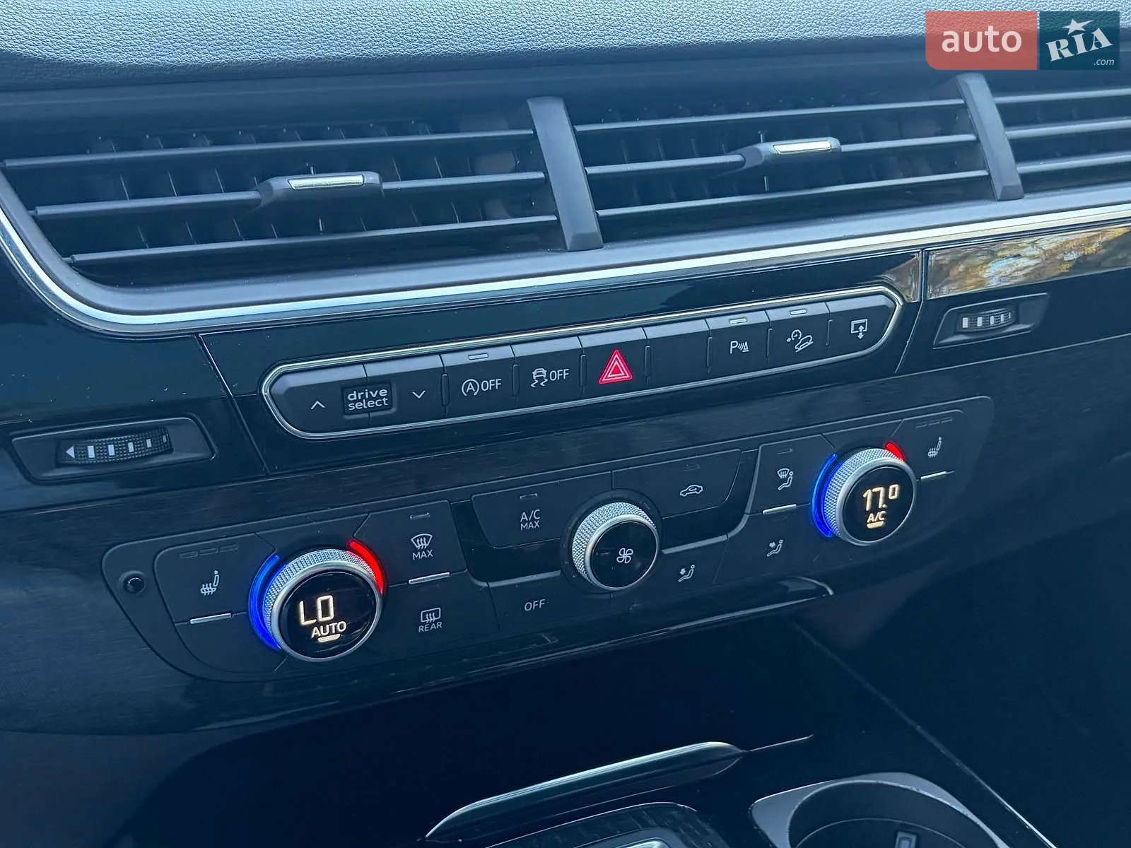 2016 Audi Q7 - мініатюра 27