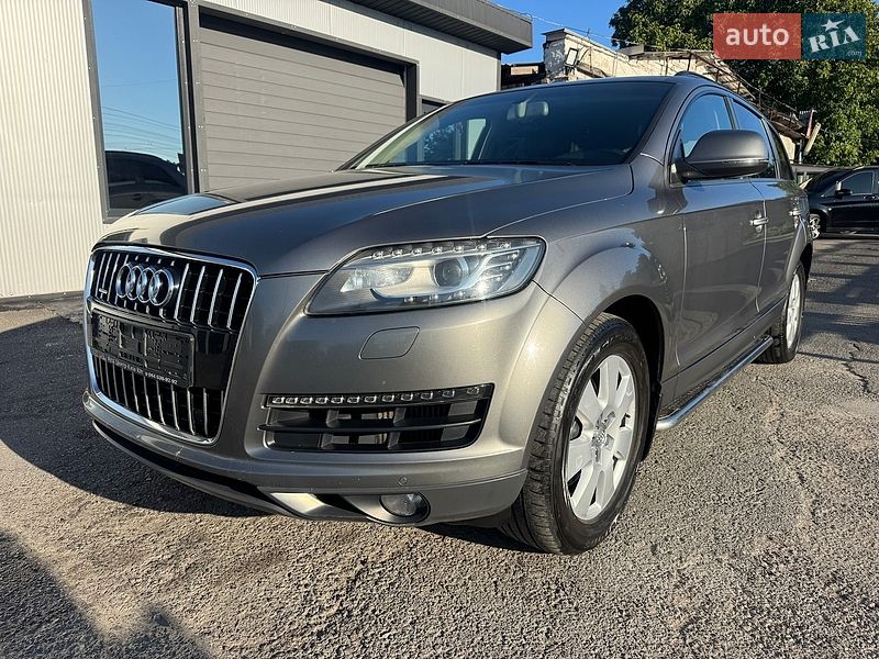 Внедорожник / Кроссовер Audi Q7 2010 в Тернополе