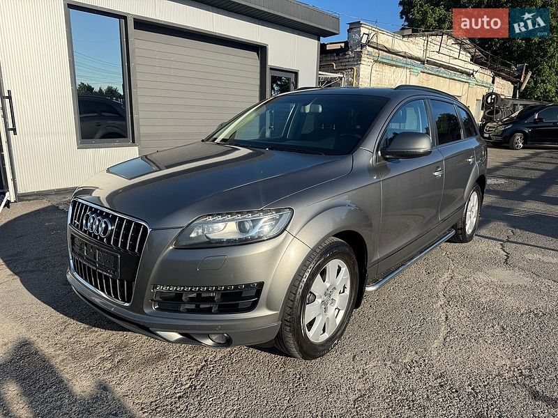 Внедорожник / Кроссовер Audi Q7 2010 в Тернополе