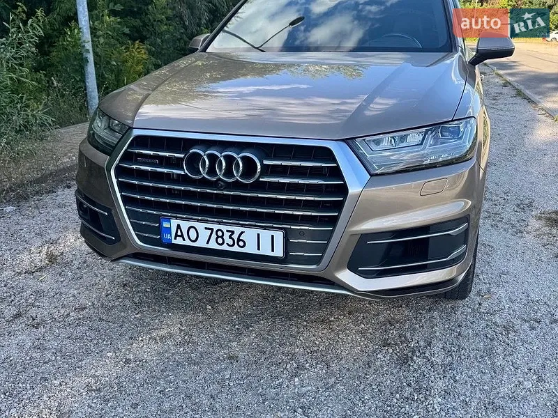Audi Q7