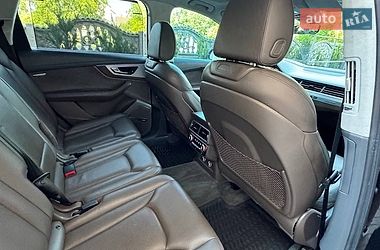 Позашляховик / Кросовер Audi Q7 2019 в Хмельницькому