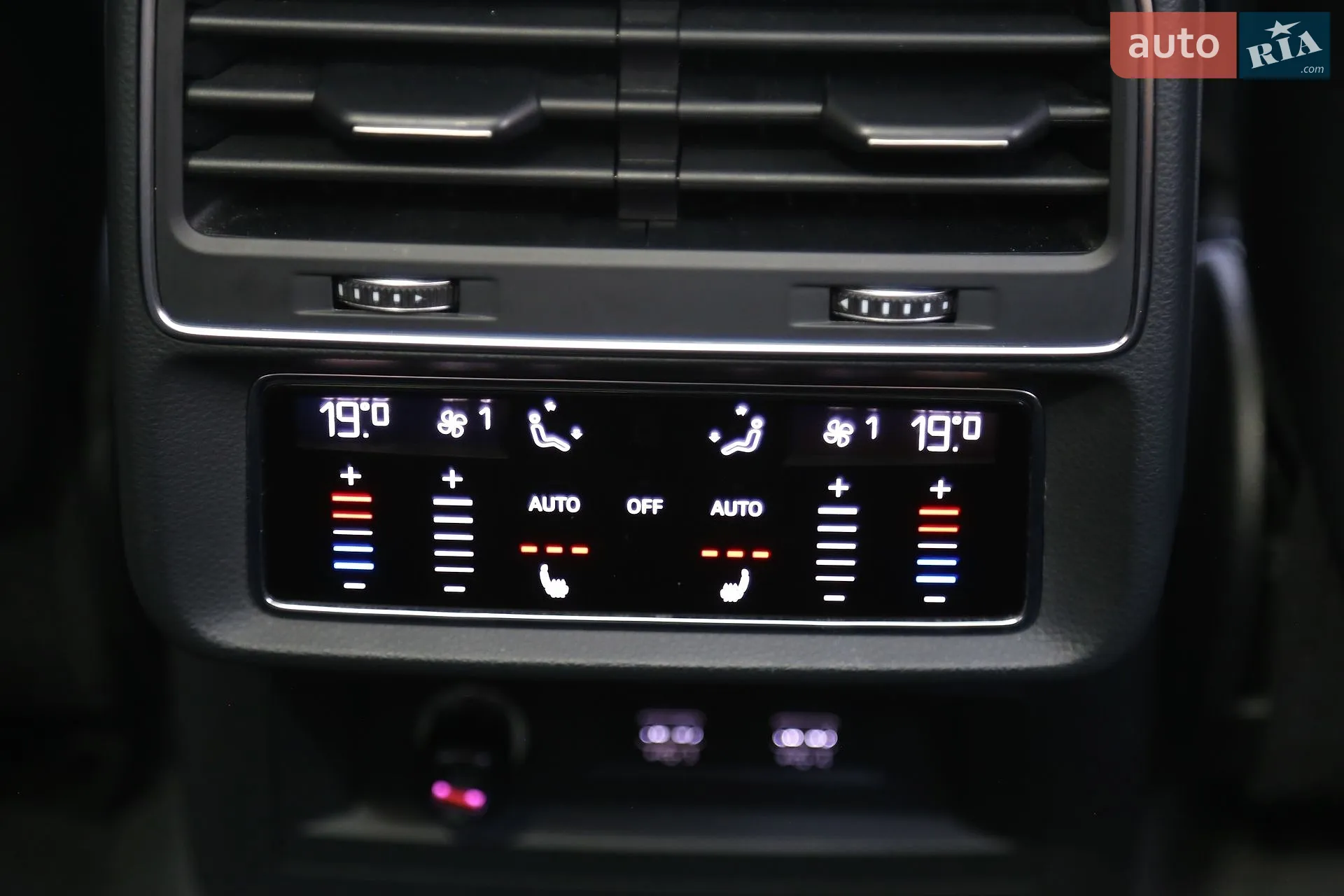 2019 Audi Q7 - мініатюра 13