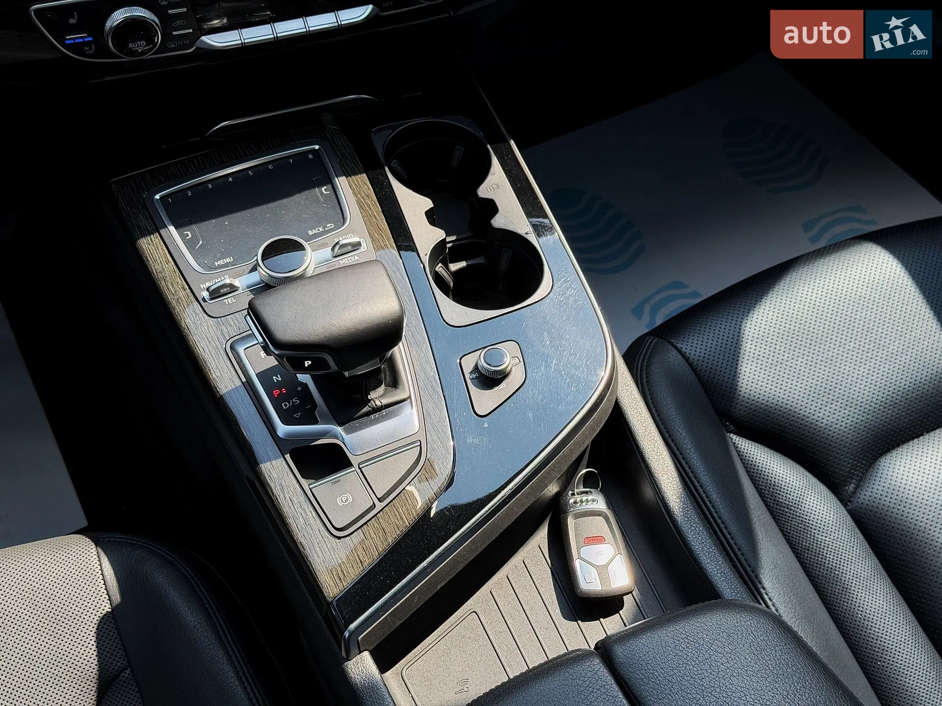 2016 Audi Q7 - мініатюра 17