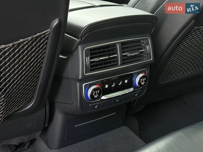 Внедорожник / Кроссовер Audi Q7 2016 в Ровно