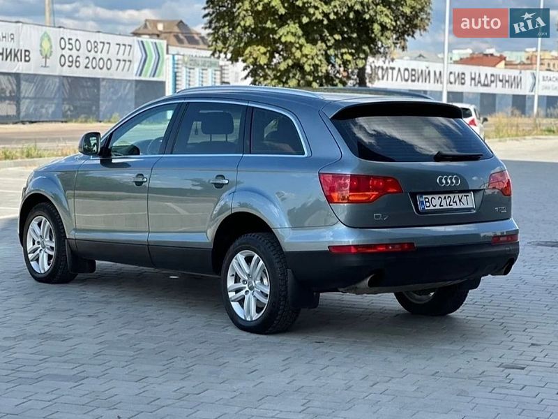 Позашляховик / Кросовер Audi Q7 2009 в Камені-Каширському