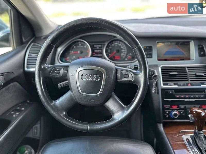 Позашляховик / Кросовер Audi Q7 2009 в Камені-Каширському