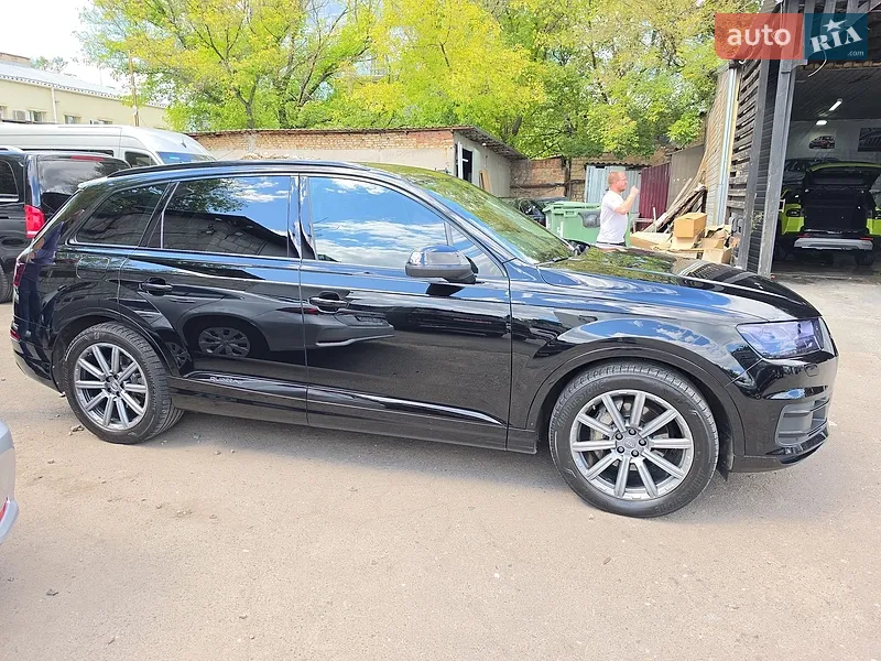 Audi Q7 2016