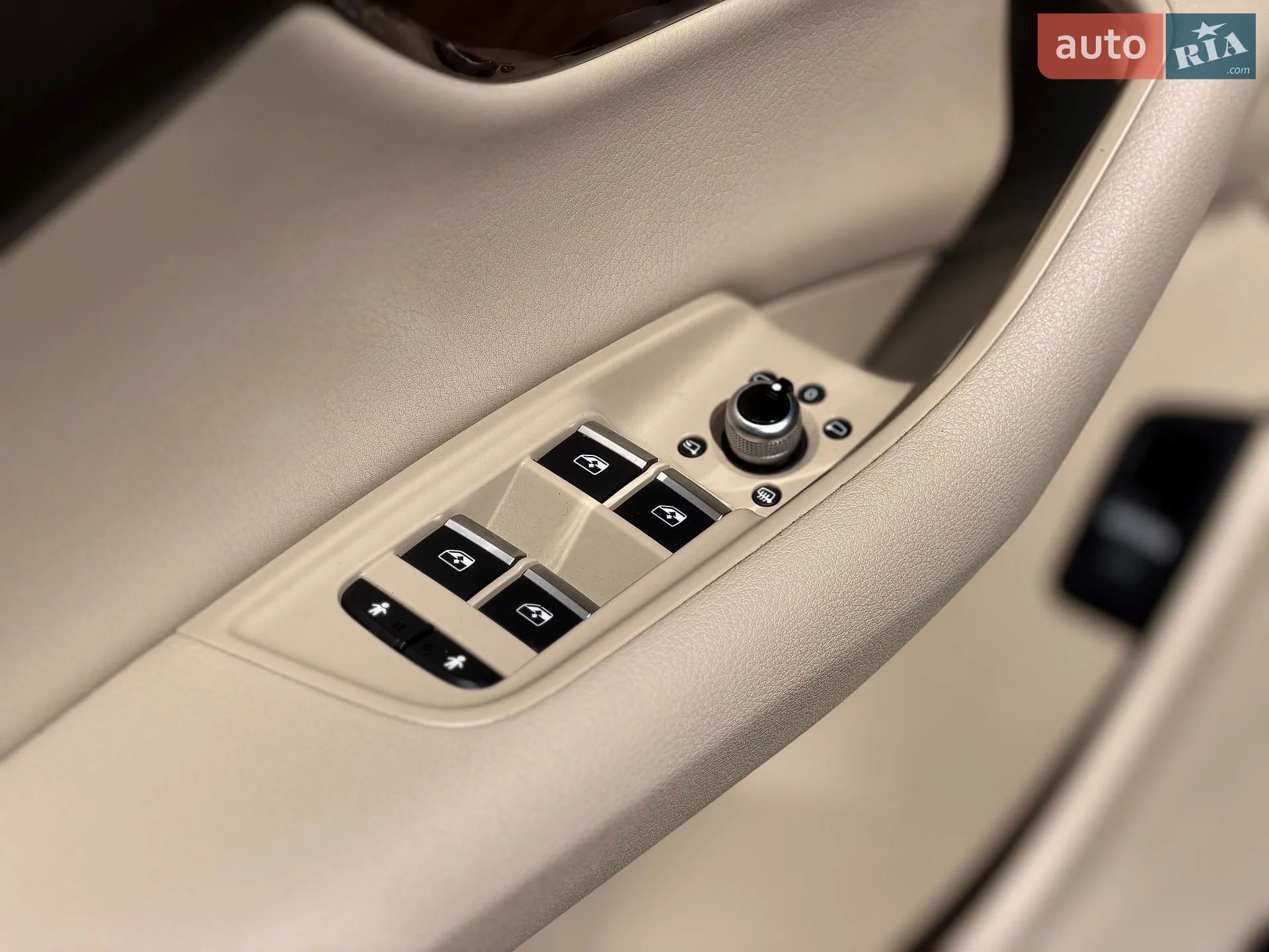 2016 Audi Q7 - мініатюра 26