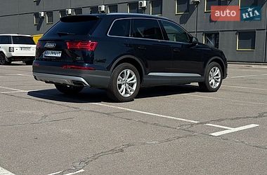 Внедорожник / Кроссовер Audi Q7 2016 в Киеве
