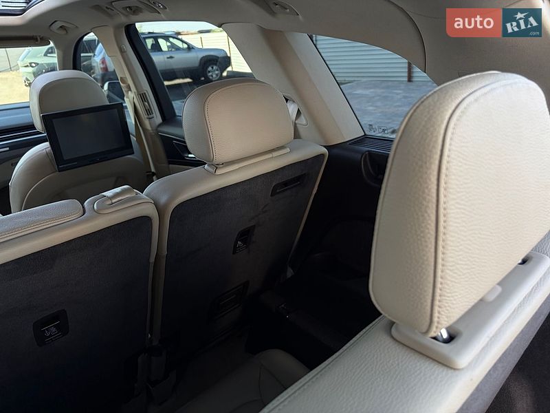 Внедорожник / Кроссовер Audi Q7 2016 в Киеве