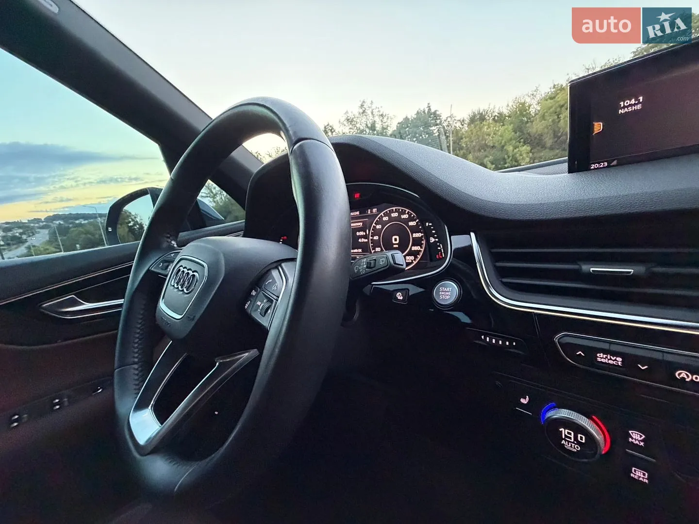 2016 Audi Q7 - мініатюра 29