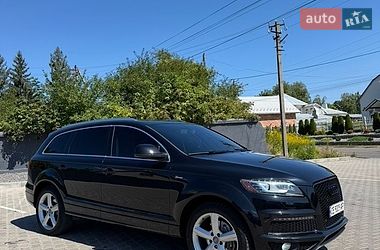 Позашляховик / Кросовер Audi Q7 2011 в Чернівцях