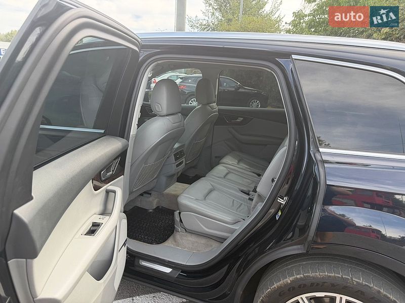 Позашляховик / Кросовер Audi Q7 2017 в Ужгороді фото 10 Позашляховик / Кросовер Audi Q7 2017 в Ужгороді