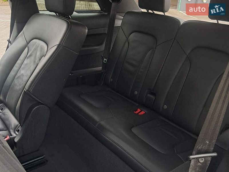 Внедорожник / Кроссовер Audi Q7 2015 в Ровно