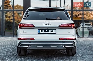 Позашляховик / Кросовер Audi Q7 2019 в Полтаві фото 7 Позашляховик / Кросовер Audi Q7 2019 в Полтаві