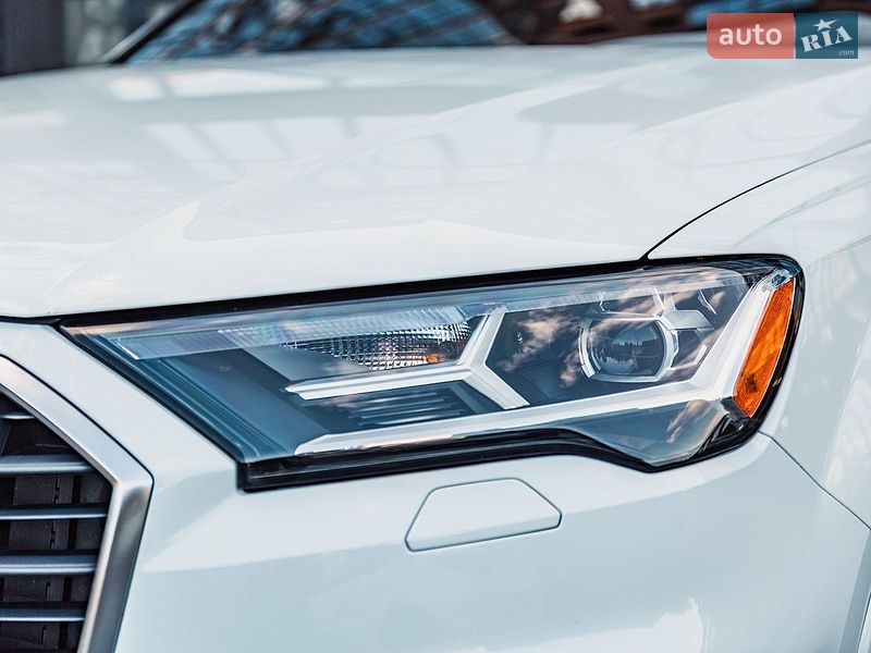 Позашляховик / Кросовер Audi Q7 2019 в Полтаві фото 12 Позашляховик / Кросовер Audi Q7 2019 в Полтаві