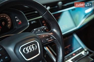 Позашляховик / Кросовер Audi Q7 2019 в Полтаві фото 28 Позашляховик / Кросовер Audi Q7 2019 в Полтаві