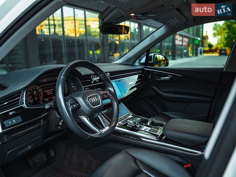 Позашляховик / Кросовер Audi Q7 2019 в Полтаві фото 73 Позашляховик / Кросовер Audi Q7 2019 в Полтаві