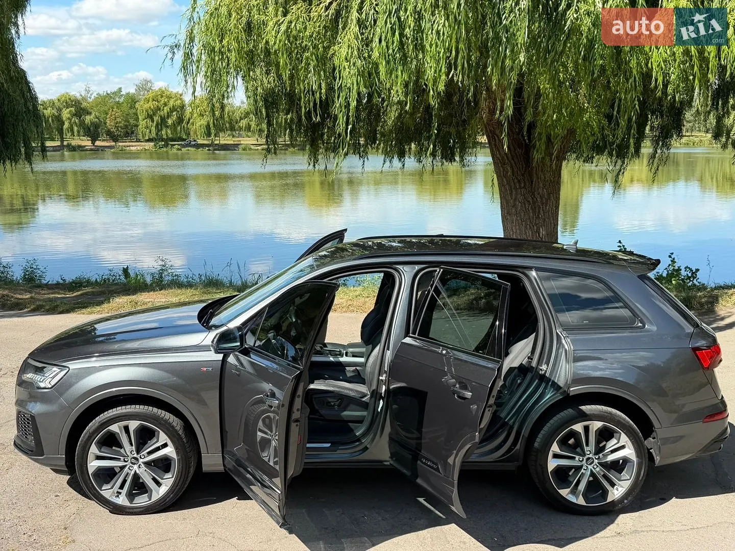 2020 Audi Q7 - мініатюра 17