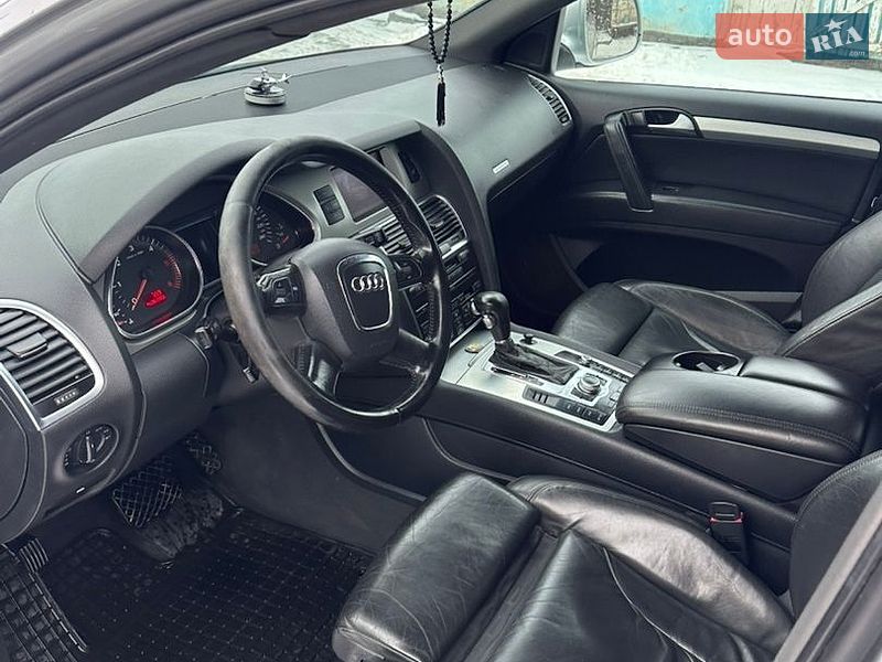 Внедорожник / Кроссовер Audi Q7 2006 в Кременце