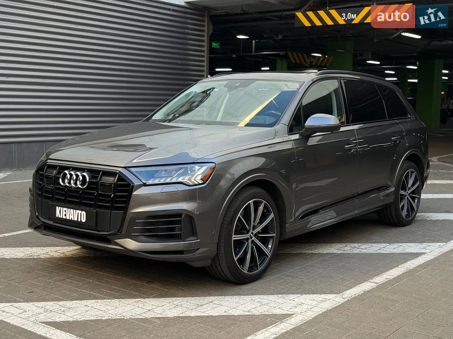 2020 Audi Q7 - фото 1
