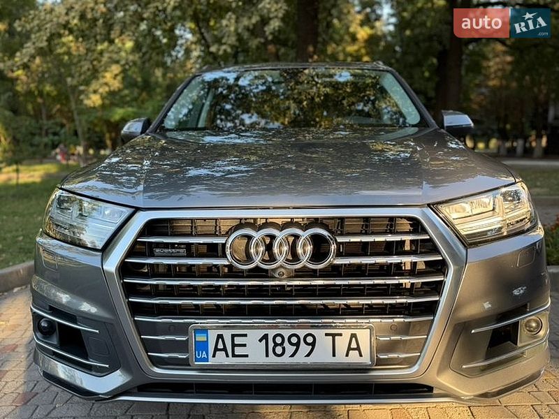 Позашляховик / Кросовер Audi Q7 2017 в Дніпрі фото Позашляховик / Кросовер Audi Q7 2017 в Дніпрі