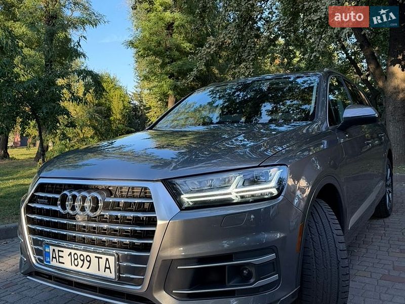 Позашляховик / Кросовер Audi Q7 2017 в Дніпрі фото 10 Позашляховик / Кросовер Audi Q7 2017 в Дніпрі
