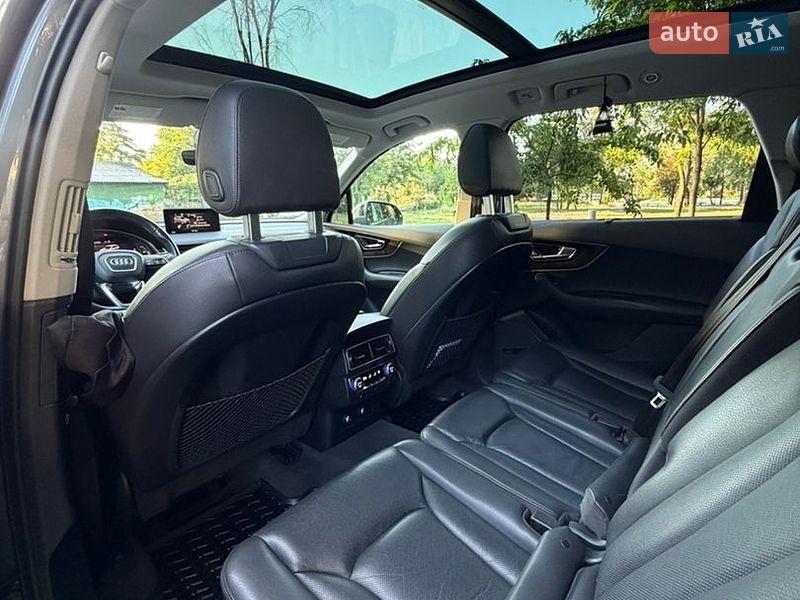 Позашляховик / Кросовер Audi Q7 2017 в Дніпрі фото 14 Позашляховик / Кросовер Audi Q7 2017 в Дніпрі