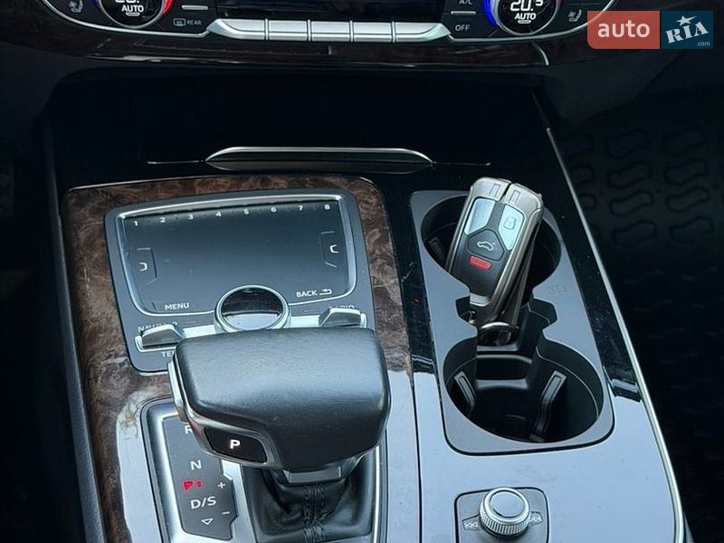 Позашляховик / Кросовер Audi Q7 2017 в Дніпрі фото 22 Позашляховик / Кросовер Audi Q7 2017 в Дніпрі