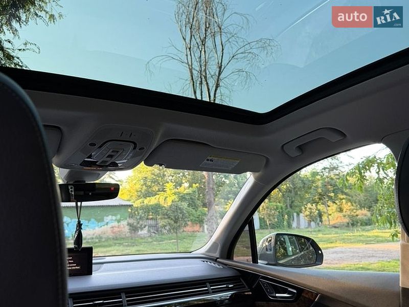Позашляховик / Кросовер Audi Q7 2017 в Дніпрі фото 23 Позашляховик / Кросовер Audi Q7 2017 в Дніпрі