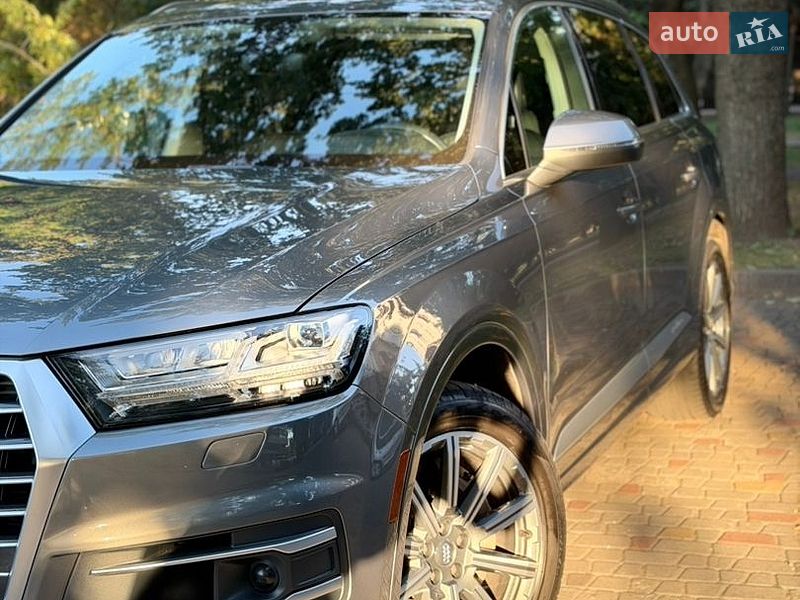 Позашляховик / Кросовер Audi Q7 2017 в Дніпрі фото 5 Позашляховик / Кросовер Audi Q7 2017 в Дніпрі