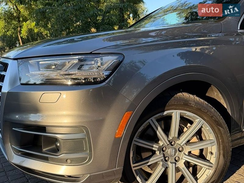 Позашляховик / Кросовер Audi Q7 2017 в Дніпрі фото 29 Позашляховик / Кросовер Audi Q7 2017 в Дніпрі