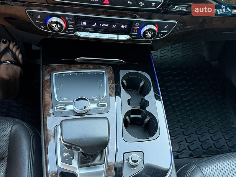 Позашляховик / Кросовер Audi Q7 2017 в Дніпрі фото 42 Позашляховик / Кросовер Audi Q7 2017 в Дніпрі
