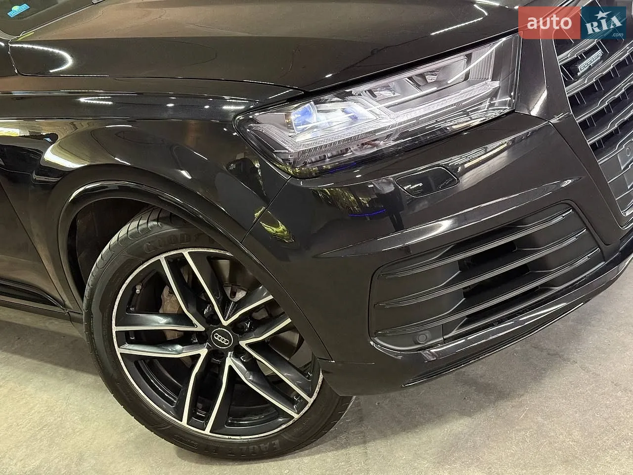 2017 Audi Q7 - мініатюра 2