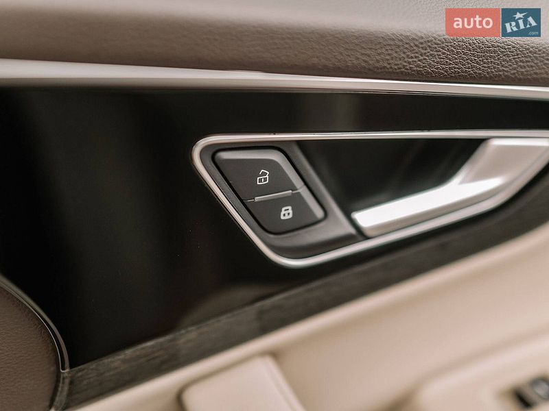 Внедорожник / Кроссовер Audi Q7 2019 в Ровно