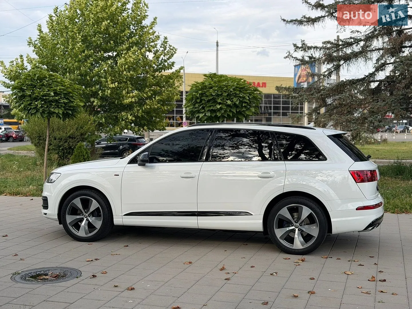 2016 Audi Q7 - мініатюра 12
