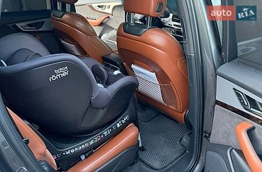 Позашляховик / Кросовер Audi Q7 2017 в Кам'янець-Подільському