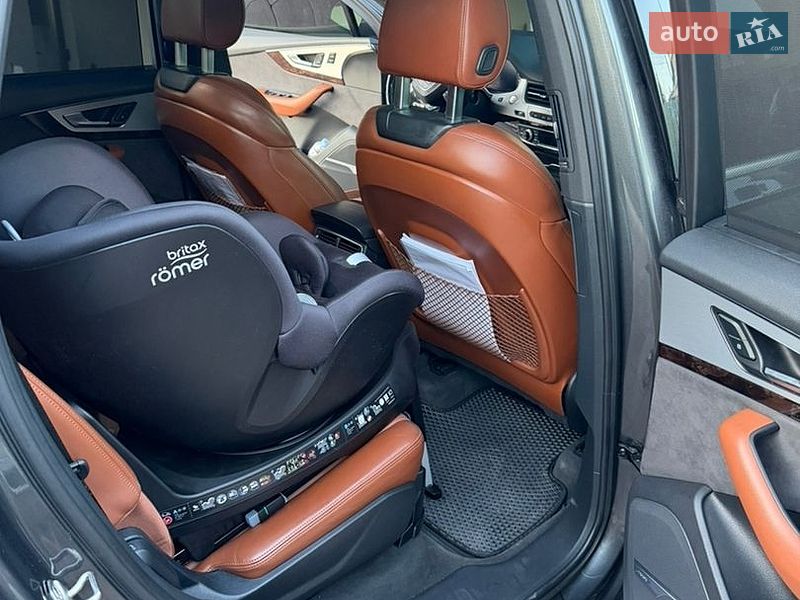 Позашляховик / Кросовер Audi Q7 2017 в Кам'янець-Подільському