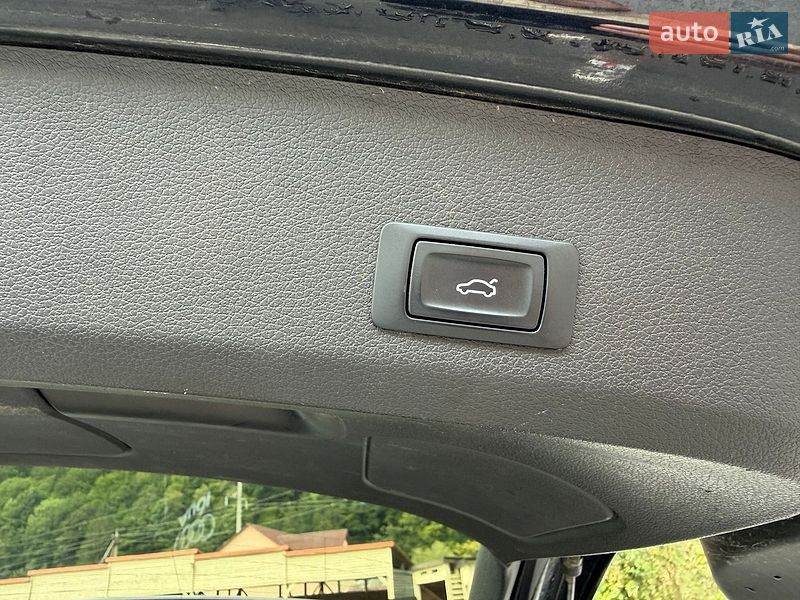Позашляховик / Кросовер Audi Q7 2015 в Хусті