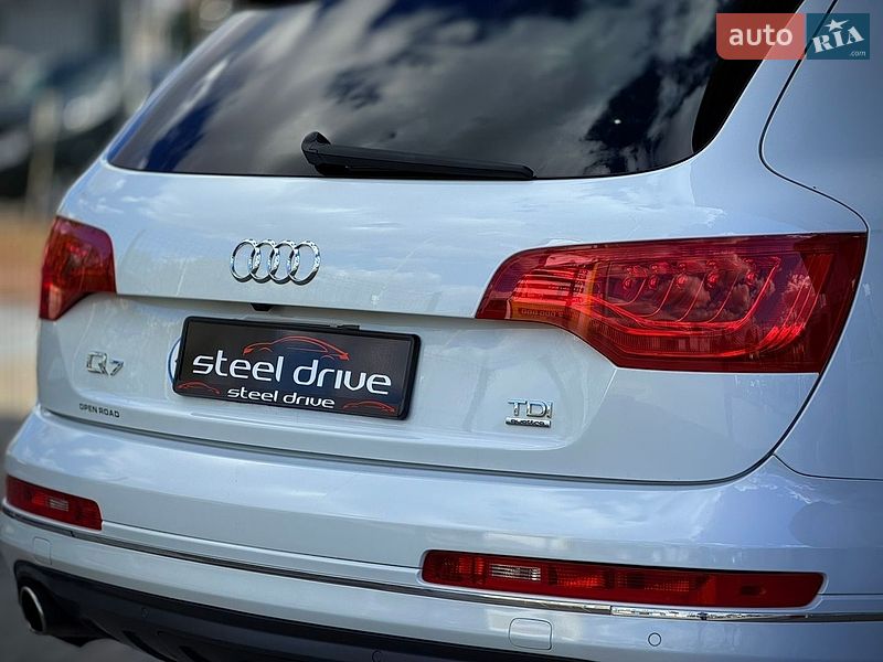Позашляховик / Кросовер Audi Q7 2013 в Миколаєві