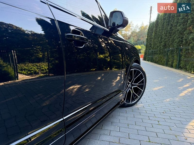 Внедорожник / Кроссовер Audi Q7 2016 в Шепетовке