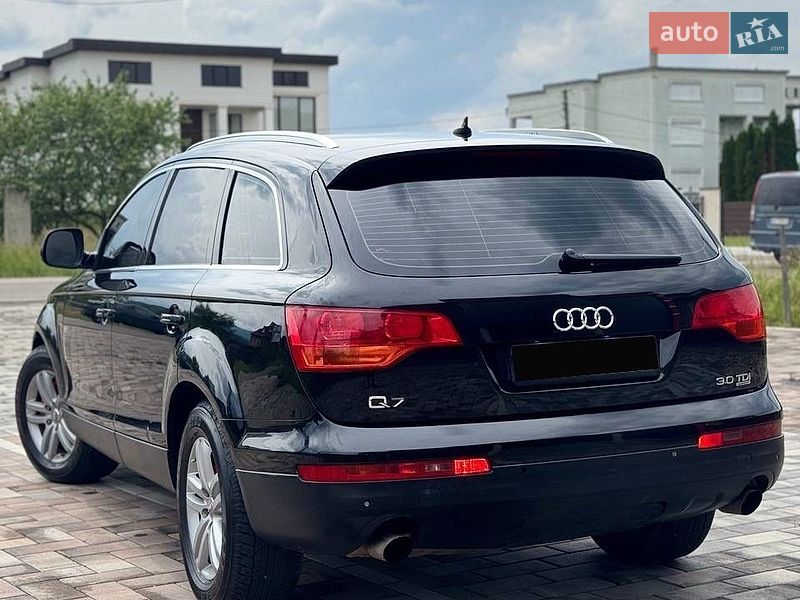Внедорожник / Кроссовер Audi Q7 2006 в Тячеве