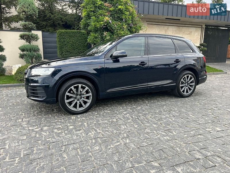 Внедорожник / Кроссовер Audi Q7 2015 в Львове