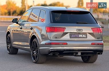 Позашляховик / Кросовер Audi Q7 2016 в Кривому Розі