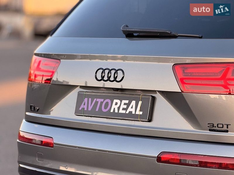 Позашляховик / Кросовер Audi Q7 2016 в Кривому Розі
