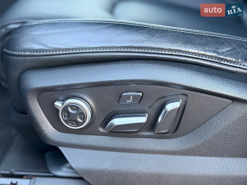 Позашляховик / Кросовер Audi Q7 2016 в Кривому Розі