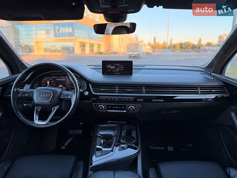 Позашляховик / Кросовер Audi Q7 2016 в Кривому Розі