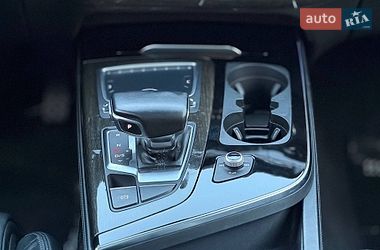 Позашляховик / Кросовер Audi Q7 2016 в Кривому Розі