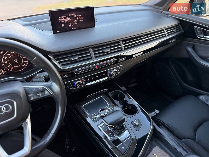 Позашляховик / Кросовер Audi Q7 2016 в Кривому Розі