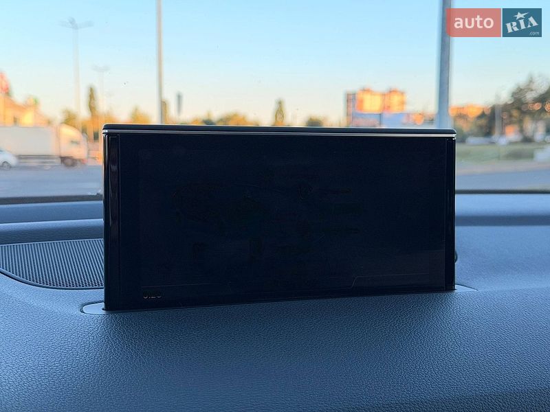 Внедорожник / Кроссовер Audi Q7 2016 в Кривом Роге